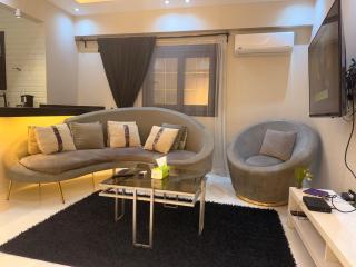 luxury One bedroom apartment - Sheikh Zayed - 3