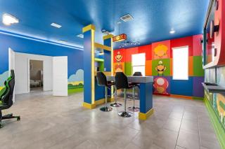 Super 8BR Resort Pool Vacation Home Near Disney - 3