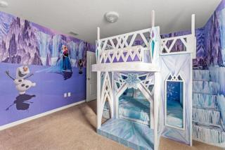 7BR Family Friendly Resort Pool Home Near Disney - 0