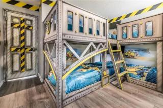 The Minions Mansion 6br Resort Pool Home By Disney - 9