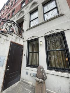 NYC Townhouse Apartment - New York - 4