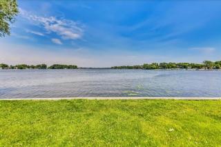 Luxury Lakefront 5 bed 4.5 bath Estate with Private Beach and Panoramic Lake Views - Ingleside - 5