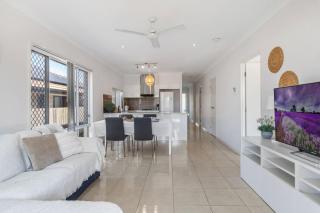 Modern 3BR Home in Peaceful Deebing Heights - Loamside - 6