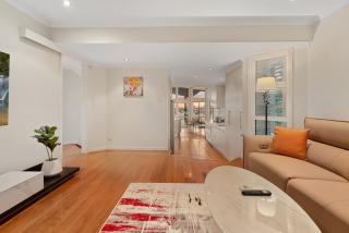 Modern Family Home in Brisbanes Trendiest Suburb - Brisbane - 8