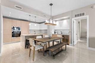 2BR Tranquil Luxury by the Sea. Chic apt at Amrit - 3