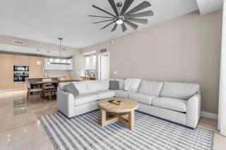 2BR Tranquil Luxury by the Sea. Chic apt at Amrit - 1
