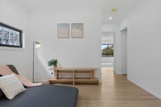 Spacious 5BR Family Home in Leafy Corinda - Brisbane - 6