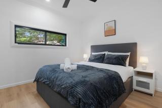 Spacious 5BR Family Home in Leafy Corinda - Brisbane - 1