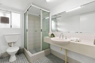 Cairns Tropical Bliss Swim in Swim out Apartment - Cairns - 1