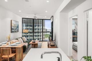 Modern 1BR Apt in Prime Queens Wharf Location - Brisbane - 2