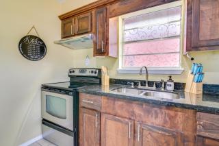 Classy San Benito Vacation Rental with Chiminea! - San Benito - 4