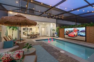 New Resort Themed Ultra Comfortable Heated Private Pool Game Room Family Home Near Disney - Orlando - 0
