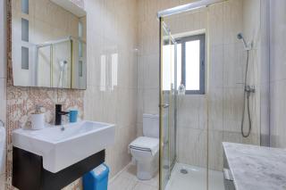 New to the market - Seabreeze apt by SF HOMES - 7