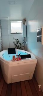 Apartmento com Jacuzzi para DOIS Bingen Petrópolis - Petrópolis - 0