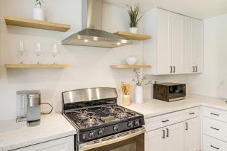 2 Mi to Beach Pet-Friendly Oxnard Home with Yard - Oxnard - 3