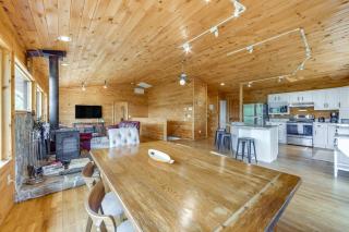 10 Mi to Waynesville Cabin with Hot Tub and Mtn Views - Balsam - 3