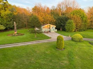 Rustic Secluded Hidden Gem At Rockhall - Dumfries - 9