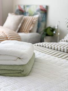 Tropicana Bijou - Studio & Spa - Carters Beach - 0