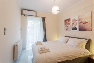 Cozy 2 Bedroom Apartment Gaia by Philoxenia - Atene - 3