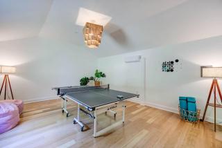Luxury Mountain Retreat - 4 King Suites & Hot Tub - Knoxville - 3