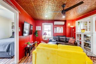 Homey Cottage with Sunroom and Smart TV! - - 6