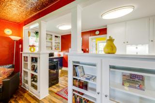 Homey Cottage with Sunroom and Smart TV! - - 3
