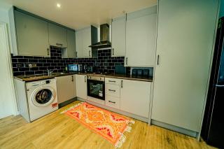 Stylish & Comfy 1 BR By AltoLuxoExperience Short Lets & Serviced Accommodation With Free Wifi & Parking - Bristol - 5