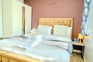 Stylish & Comfy 1 BR By AltoLuxoExperience Short Lets & Serviced Accommodation With Free Wifi & Parking - Bristol - 1