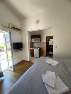 Apartments Manojlovic - Budva - 8