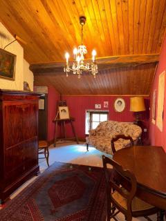 Art & Relaxation Manor Spa, Billiards & Pinball - 7