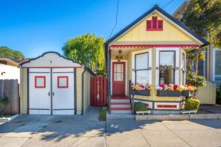 Aldrich House - PG Charmer Walk to Lovers Point - Pacific Grove - 0