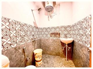 HOTEL H5-STAY PALACE Near Budha Park - Air Conditioning Hotel -Luxury & Spacious Room - A Top Premium Hotel - Bhubaneshwar - 2