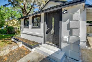 Stroll to Shore Retreat with Yard in Daytona Beach - Daytona Beach - 8