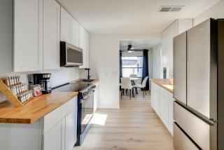 Stroll to Shore Retreat with Yard in Daytona Beach - Daytona Beach - 4
