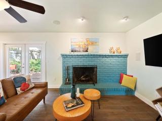 Azure Grove - Pebble Beach Tranquility for a Family of 8 - Pebble Beach - 3