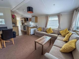 Lovely Caravan With Large Decking And Wi-Fi In Norfolk Ref 50053K - Great Yarmouth - 4