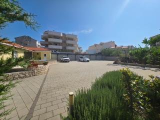 Apartments Skala - Novalja - 3