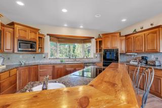 Gorgeous 5 BDR Traviloli Mountain Retreat for 10 - Shaver Lake - 6