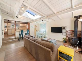 Cottage at the Point - For 4 - Santa Cruz - 3