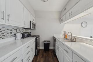 Stratton 409a I Spacious 2 Bed 15 Bath - Arlington - 8