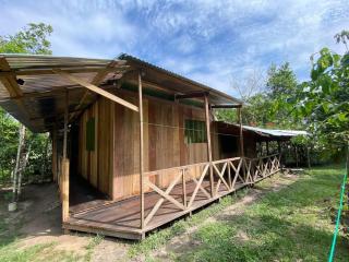 YAKU albergue y camping - Padre Cocha - 4