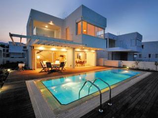 Protaras Beachfront Villa Alia - 7