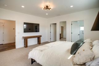 3 Mi to Bear Lake Home with Hot Tub and Huge Patio! - 3