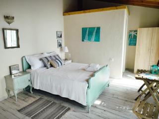 Νοσταλγός-Πέτρινο σπίτι με θέα στο Αιγαίο - 5