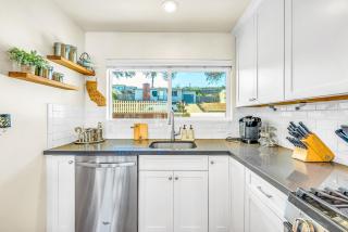 Cozy Oaks - A Coastal Getaway with Idyllic Scenery - Del Rey Oaks - 9