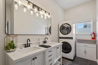 Warehouse District Modern Condo with Private Garage - Raleigh - 6