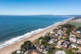 Stunning Coastal Cottage with Views of Monterey Bay - Watsonville - 7