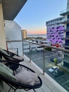 Beachside Studio - Mamaia - 2