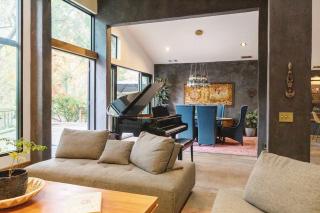 River Magic - Riverfront Family Fun & Lux Design - 4