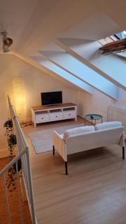 Drews Shelter - Charming Apartment - 8